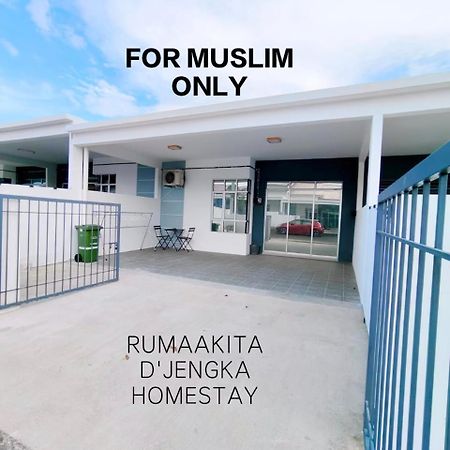 Rumaakita D'Jengka Homestay Bandar Tun Razak Exterior photo